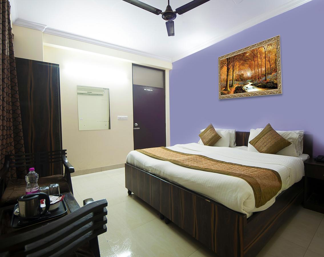 Airport Hotel Green Heights New Delhi Exterior foto